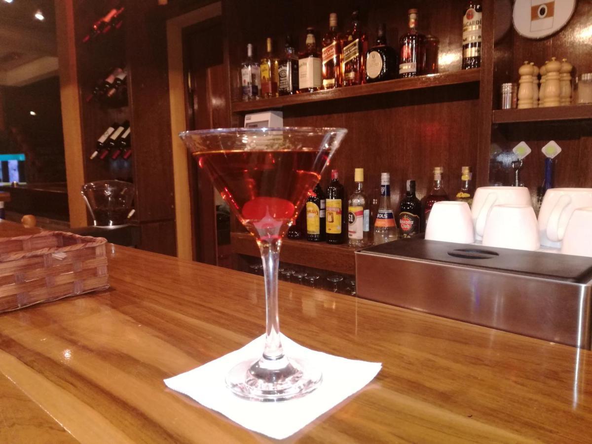 Hostal Cagnapa Restobar อูยูนี ภายนอก รูปภาพ